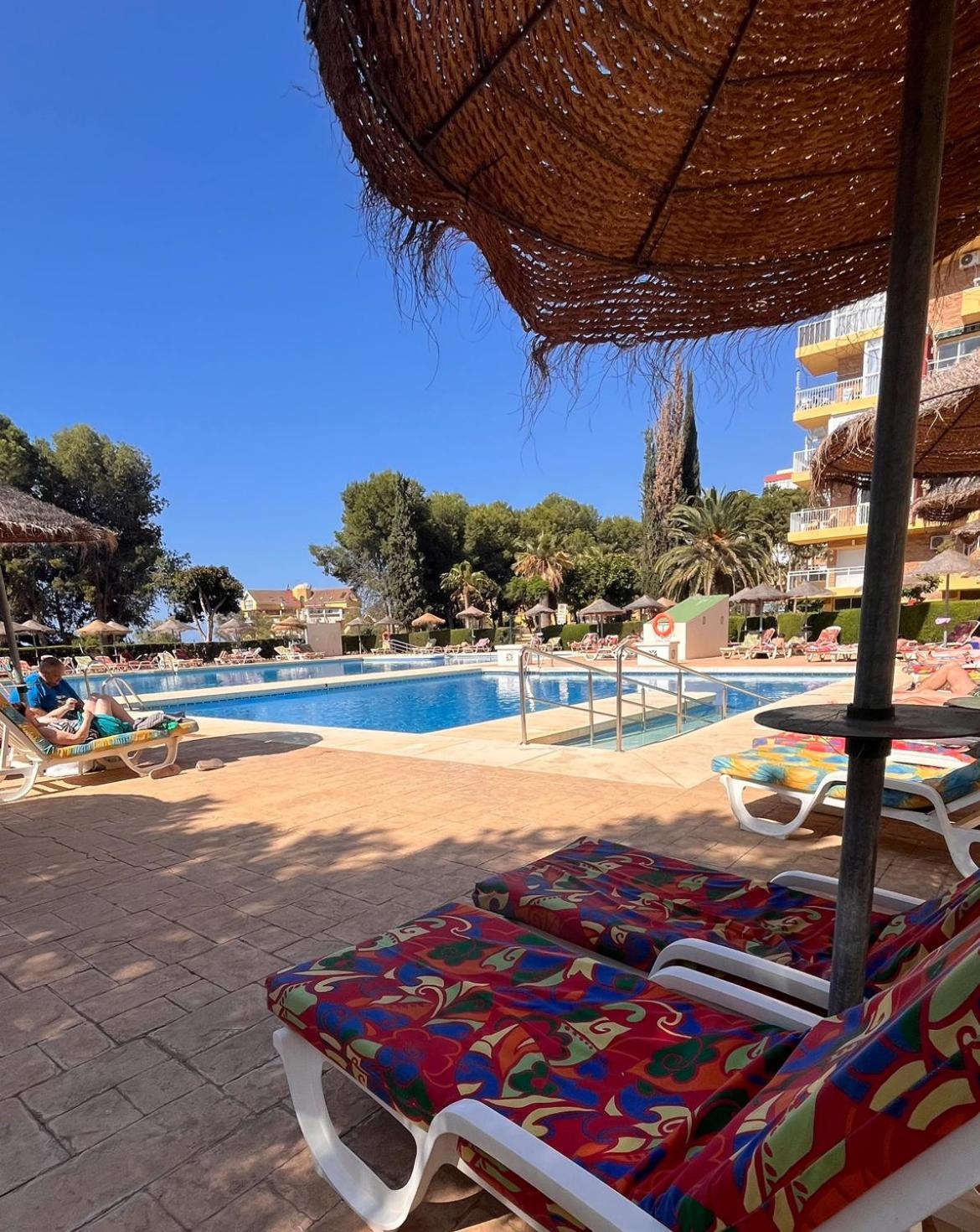 Coastal Feeling, Pools & Views Apt Agata بينالماذينا المظهر الخارجي الصورة